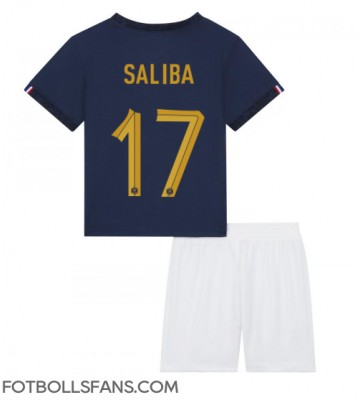 Frankrike William Saliba #17 Replika Hemmatröja Barn VM 2022 Kortärmad (+ Korta byxor)